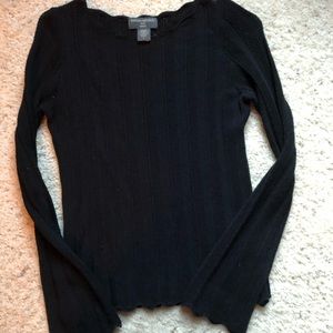 Lightweight sweater